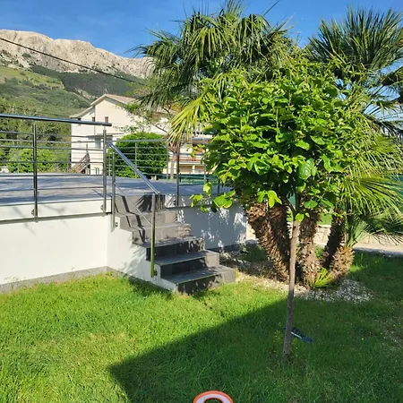 شقة Aja Draga Bašćanska