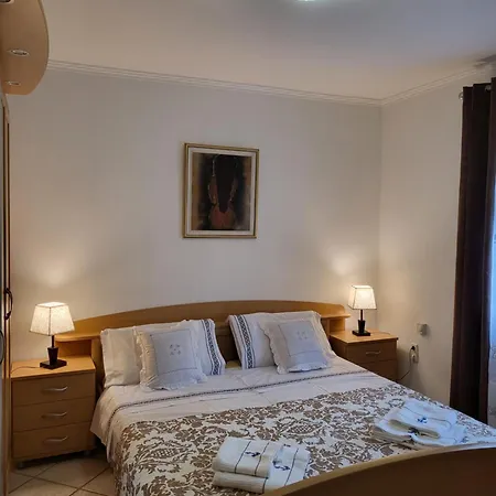 Aja Apartman Draga Bašćanska